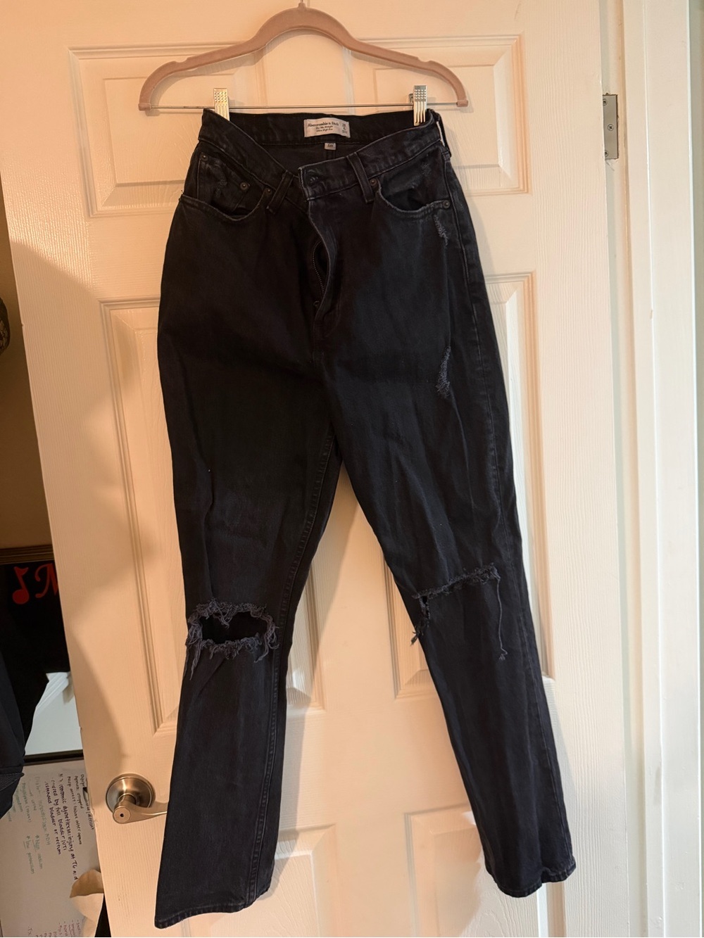 Abercrombie & Fitch Black High-Rise Distressed Women’s Jeans